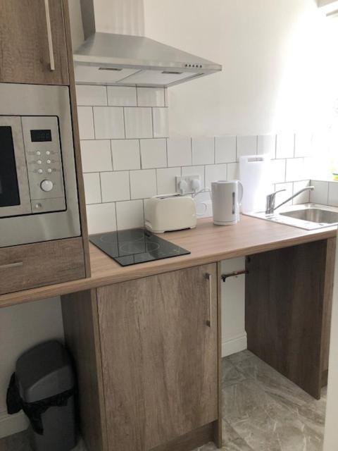 לייסטר Luxury Lavish Studio Apartments Le1 מראה חיצוני תמונה